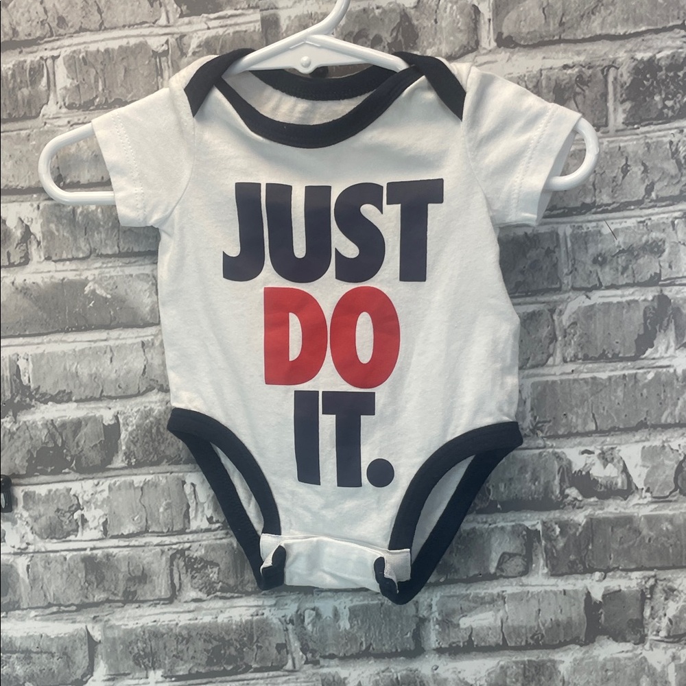 Nike White and Black 'Just Do It' Baby onesie